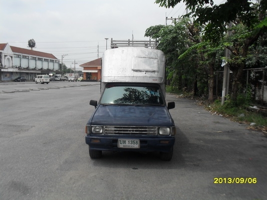 ขาย TOYOTA HERO 2400 CC  สภาพดี เครื่องดี แอร์เย็น