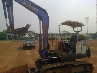 ขายรถแม็คโครเล็ก mitsubishi M45 สภาพทำงานทุกวัน