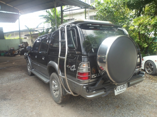 ขายIsuzu Dragon ปี02 4ประตู เครื่อง3.0 สภาพสวยใช้งานน้อย ขายIsuzu Dragon ปี02 4ประตู เครื่อง3.0 สภาพสวยใช้งานน้อย