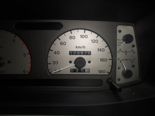 ขายIsuzu Dragon ปี02 4ประตู เครื่อง3.0 สภาพสวยใช้งานน้อย ขายIsuzu Dragon ปี02 4ประตู เครื่อง3.0 สภาพสวยใช้งานน้อย