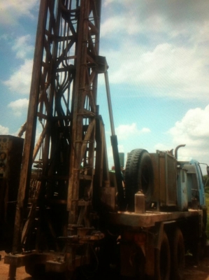 (รับประกอบรถเจาะน้ำบาดาล)เจาะใด้ลึก450เมตร ตัวรถ6ล้อHINO KT925