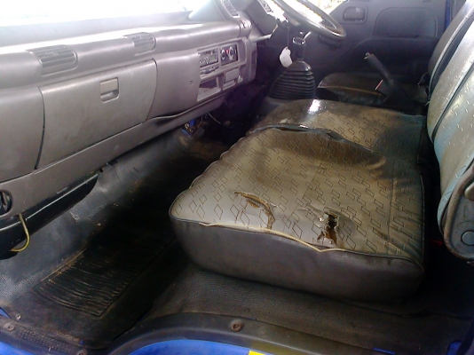 6 ล้อกลาง ISUZU *Euro.2* NPR71PY52A3 -130 แรงม้า+Turbo+Inter ยาว 5.00ม. รถสวยเดิมๆ *รถห้างแท้*