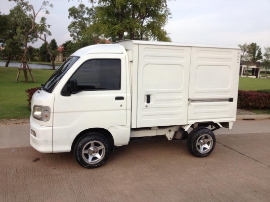 : s200c หลังคาสูง ตู้ประตู 3 ด้าน เกียร์ออโต้ ทำสีใหม่ ล้อแม็กยางใหม่ ทบ.พร้อมโอน