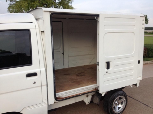 : s200c หลังคาสูง ตู้ประตู 3 ด้าน เกียร์ออโต้ ทำสีใหม่ ล้อแม็กยางใหม่ ทบ.พร้อมโอน