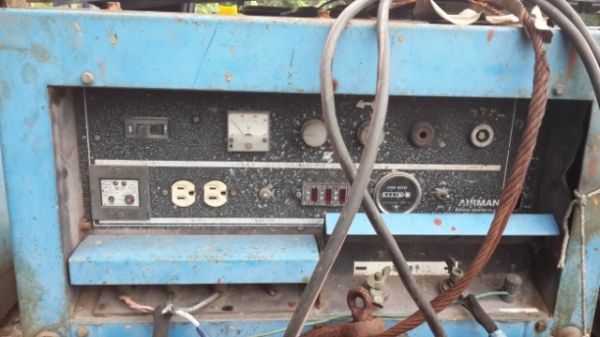 ขายเครื่องปั่นไฟ DENYO 5 KVA และ AIRMAN PDW280