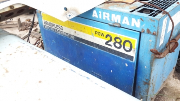 ขายเครื่องปั่นไฟ DENYO 5 KVA และ AIRMAN PDW280