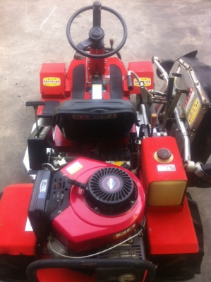 ขายรถตัดหญ้านั่งขับ 16 แรงม้า ขายรถตัดหญ้านั่งขับ 16 แรงม้า