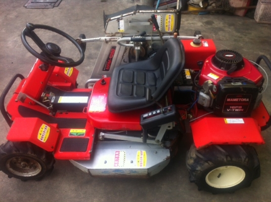 ขายรถตัดหญ้านั่งขับ 16 แรงม้า ขายรถตัดหญ้านั่งขับ 16 แรงม้า