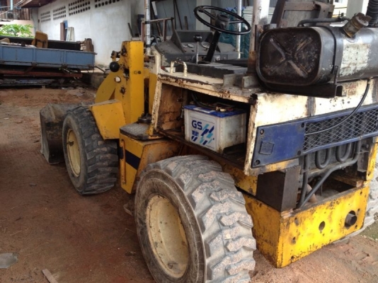 รถตัก WA 30 - 2  สนใจติดต่อ 081 - 6079515