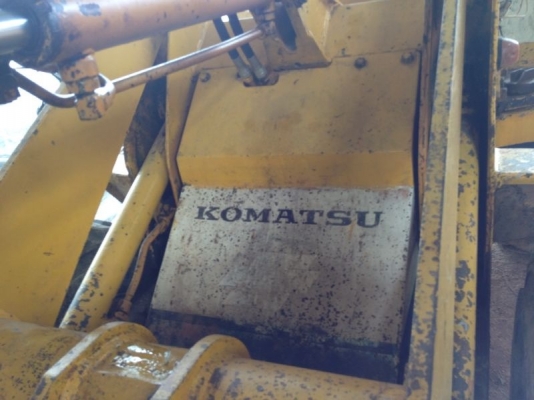 รถตัก WA 30 - 2  สนใจติดต่อ 081 - 6079515