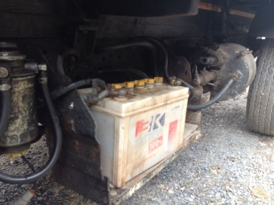 รถอีซูซุ 4 ล้อดั้ม 88 แรงม้า  ( ราคา 280,000 บาท. )  สนใจติดต่อ 081 - 6079515