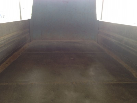 รถอีซูซุ 6 ล้อดั้ม NKR 110 แรงม้า  สนใจติดต่อ 081 - 6079515