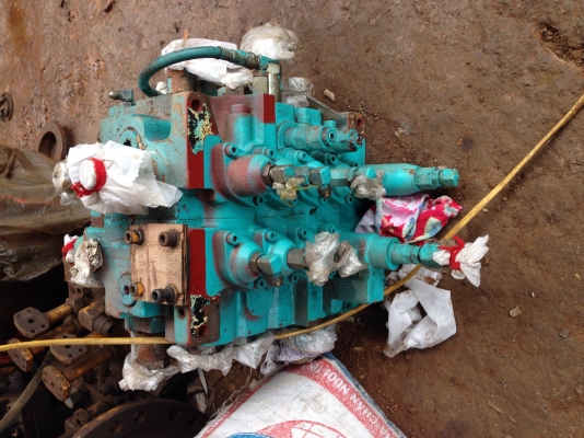 ขายแพคอนโทลKOBELCO SK200  MARK5 เก่านอกสภาพสวย