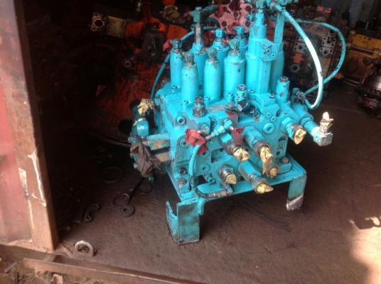 ขายแพคอนโทลKOBELCO SK200  MARK5 เก่านอกสภาพสวย