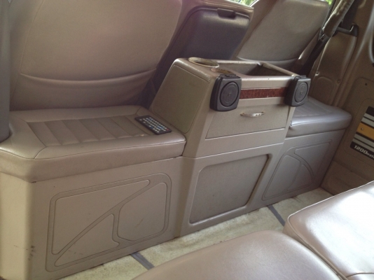 ขายรถตู้หัวจรวด ขายรถตู้หัวจรวด