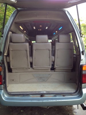 ขายรถตู้หัวจรวด ขายรถตู้หัวจรวด