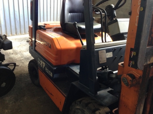 ขายฟอร์คลิฟต์ TOYOTA รุ่น5 (1.5ตัน) เครื่องโซล่า เครื่องแน่น ปั๊มแรง พร้อมใช้งาน ขายฟอร์คลิฟต์ TOYOTA รุ่น5 (1.5ตัน) เครื่องโซล่า เครื่องแน่น ปั๊มแรง พร้อมใช้งาน