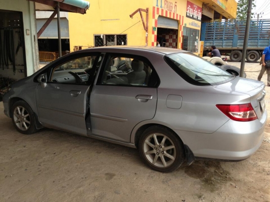 ขายรถเก่ง city ปี 04 ขายรถเก่ง city ปี 04