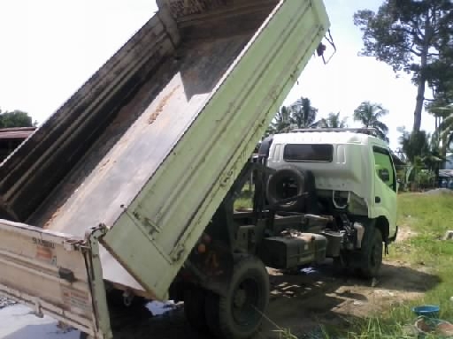 ขายรถดั้ม  ฮีโน่ปี52 150แรง ครับ