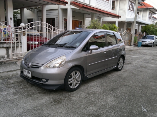 ขายถูกๆแจ๊สVTEC 1.5 เกียร์ออโต้ ติดแก๊สหัวฉีด เบรคABS/AIRBAG