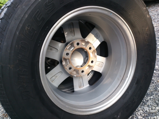 ขายงแม็ก ALL NEW ISUZU S-series พร้อมยางบริสโตร์ 245/70R16 ยางสัปดาห์ที่42 ปี12 จำนวน 1 ชุด