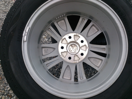 ขายแมีกนิสันเทียน่าพร้อมยางปี12 ราคา6500