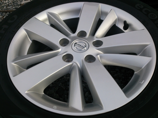 ขายแมีกนิสันเทียน่าพร้อมยางปี12 ราคา6500