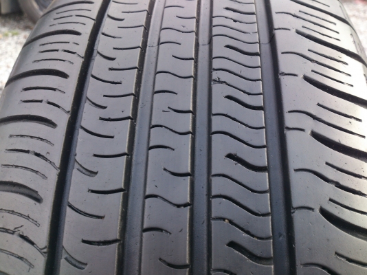 ขายแมีกนิสันเทียน่าพร้อมยางปี12 ราคา6500