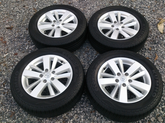 ขายแมีกนิสันเทียน่าพร้อมยางปี12 ราคา6500