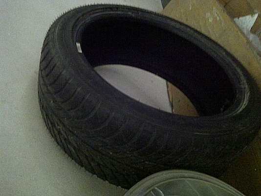 ขายยาง 35 ดอกเต็มยังไม่ลงดิน ถูกๆ