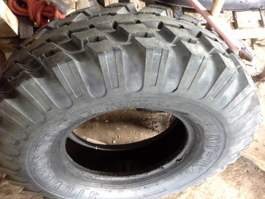 ขายยาง 35 ดอกเต็มยังไม่ลงดิน ถูกๆ