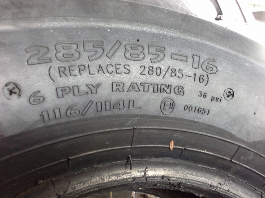 ขายยาง 35 ดอกเต็มยังไม่ลงดิน ถูกๆ