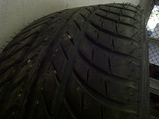 ขายยาง 35 ดอกเต็มยังไม่ลงดิน ถูกๆ