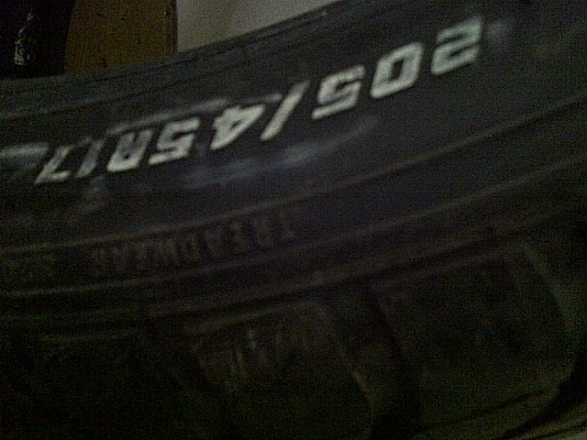 ขายยาง 35 ดอกเต็มยังไม่ลงดิน ถูกๆ