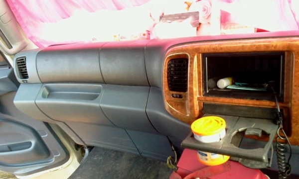 HINO MAGA  เฉพาะหัวนะค่ะ ยอดจัดไฟแนนซ์ได้ 1,300,000 บาทค่ะ บริษัทราชธานีลืสซ่ิงค่ะ ดอกเบี้ย 7.5\%