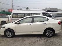 City Sosiety 2011 ตัวTOP สีขาวมุก ไมล์ 44,XXX นางฟ้า City Sosiety 2011 ตัวTOP สีขาวมุก ไมล์ 44,XXX นางฟ้า