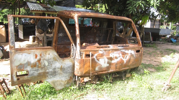 ฝากขาย ซากหัวเก๋งมิตซูแคนเตอร์ 110 ไฟไหม้