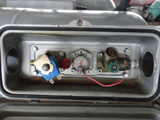 ขายถังแก๊สราคาถูก 58 ลิตร 2 ใบ ใบละพันบาท