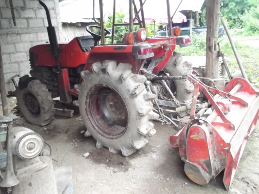 ขายรถไถคูโบต้า34แรงตอนนี้กำลังเปลี่ยนปั้มไฮดรอลิค