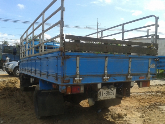 ขายหน้าตึกปี53