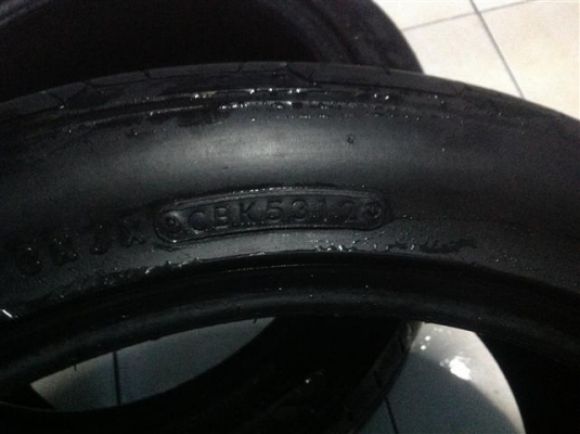 ขายยาง nitto invo 245 40 18 ปลายปี 12 สภาพสวย ๆ 5900 ขายยาง nitto invo 245 40 18 ปลายปี 12 สภาพสวย ๆ 5900