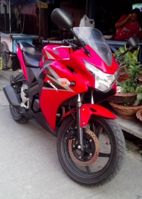 ขายดาวน์ Honda CBR 250 R  10000 บาท