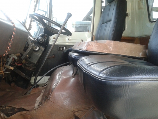 ขาย227ดั้ม10ล้อ2เพลา เครื่อง 220 เทอร์โบ