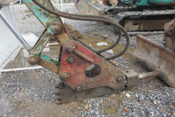 KOBELCO SK30SR เก่านอก เอวแน่น ปั็มแรง พร้อมหัวเจาะ เอาไปเลย น้องร็อคจัดให้