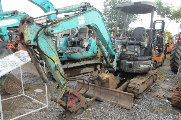 KOBELCO SK30SR เก่านอก เอวแน่น ปั็มแรง พร้อมหัวเจาะ เอาไปเลย น้องร็อคจัดให้