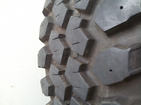 ขายล้อยาง 285 75 16 MUTSTAR พร้อมแม็กลายเบรดเล่