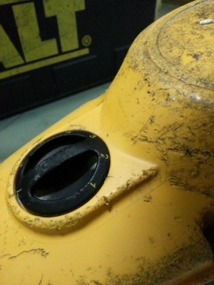 เครื่องสกัดคอนกรีตไฟฟ้า DEWALT รุ่น 25900kสภาพพร้อมใช้งานครับ