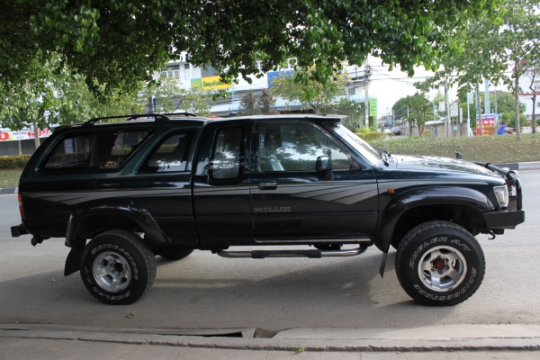 ขายTOYOTA  LN111 สภาพสวย ไม่เคยชน