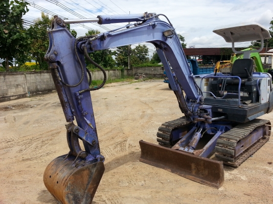 ขายด่วน..รถแบคโฮ MM35B   รถสวย เก่าญี่ปุ่นแท้ แรงขุดดี ทำงานได้ไว ประหยัดน้ำมันสุดคุ้ม มีใบอินวอยล์ ราคาต่อรองได้.