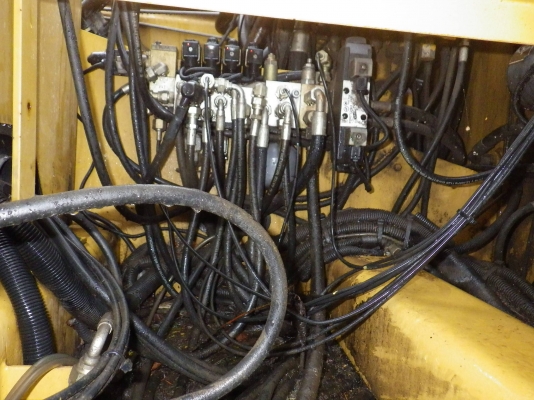 New stock CAT M312 รถขุดล้อยางสภาพสวย นำเข้าจากยุโรป ราคาโดน ๆ ครับ